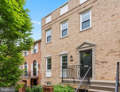 3273 Sutton Pl NW #A